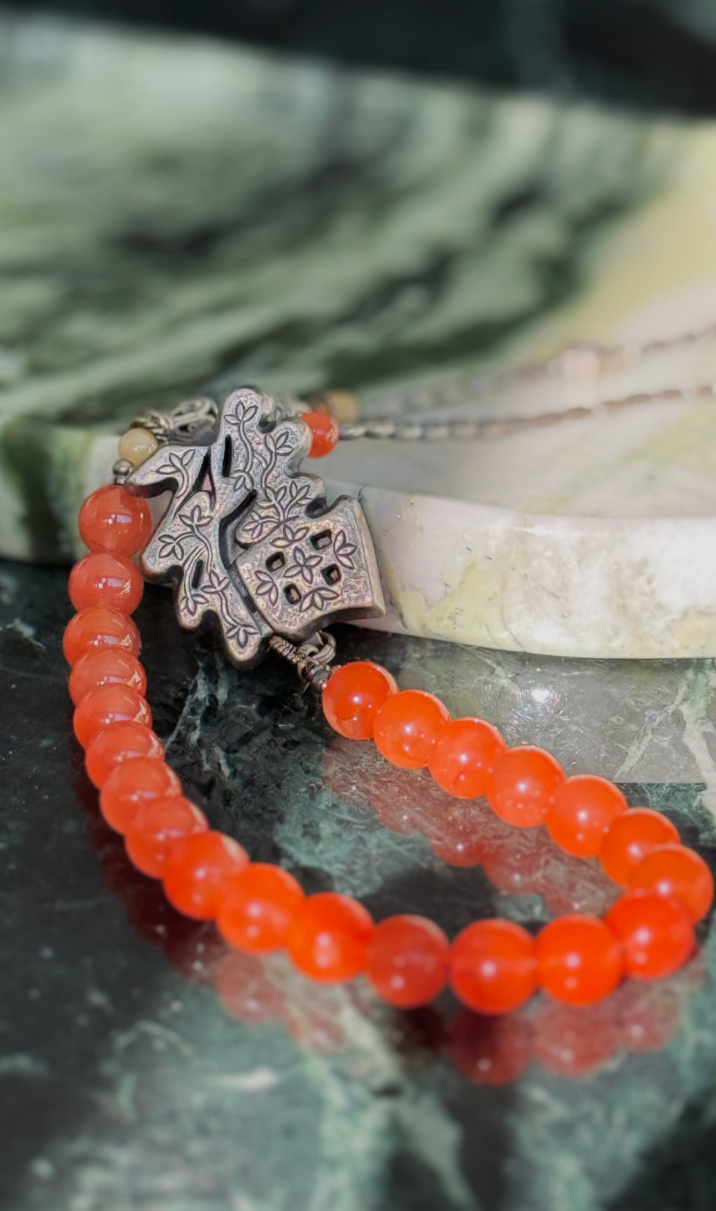 Homeward · Cherry Red Agate Bracelet｜One-of-a-kind