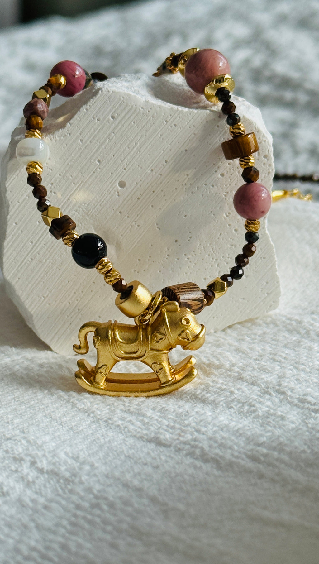 Grounding · Year of Horse Lucky Necklace｜Tiger’s Eye Gem Long Necklace with Rocking Horse Pendant