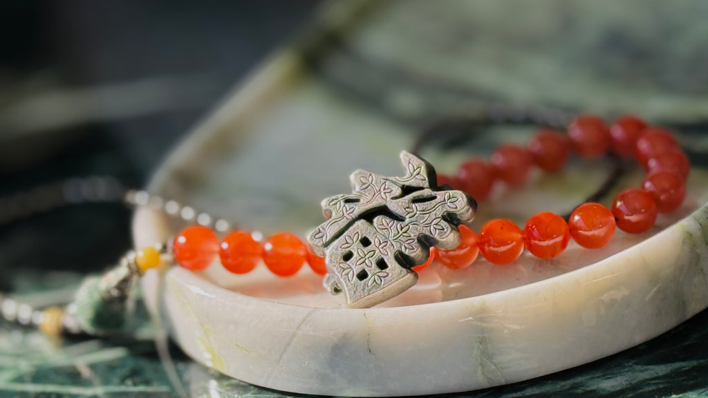 Homeward · Cherry Red Agate Bracelet｜One-of-a-kind