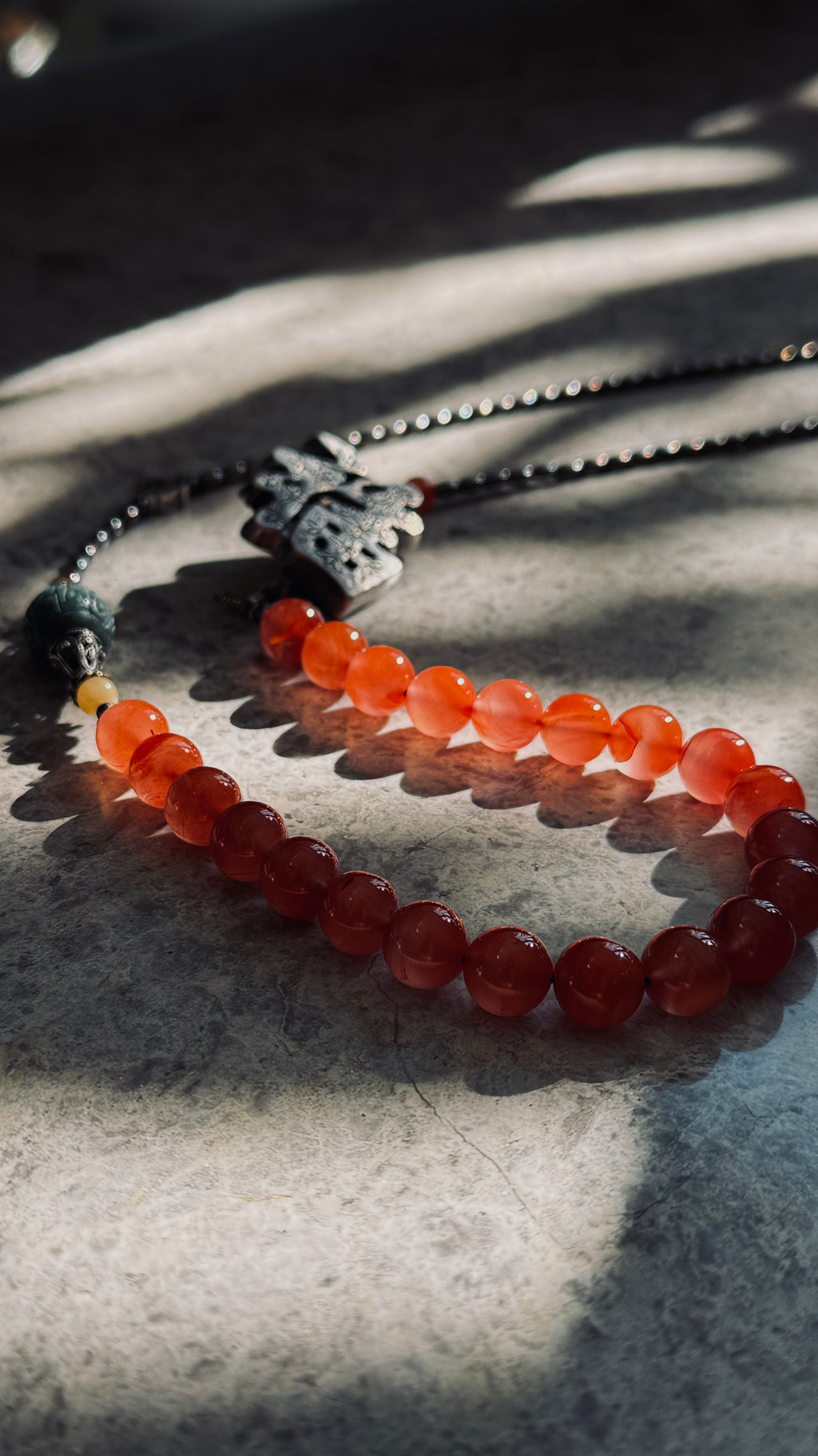 Homeward · Cherry Red Agate Bracelet｜One-of-a-kind