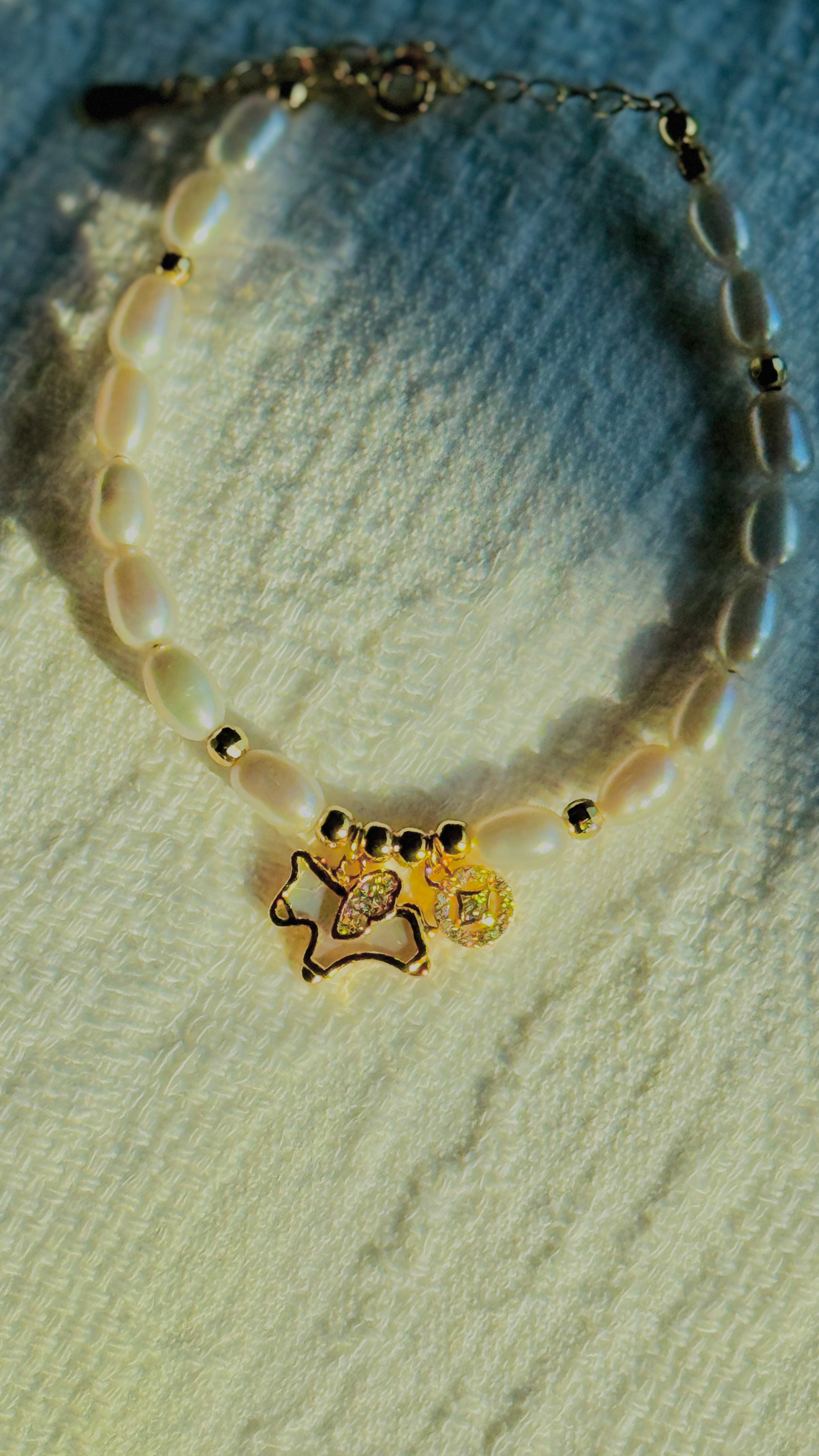 Fortune · Oval Freshwater Pearl Zodiac Horse Bracelet