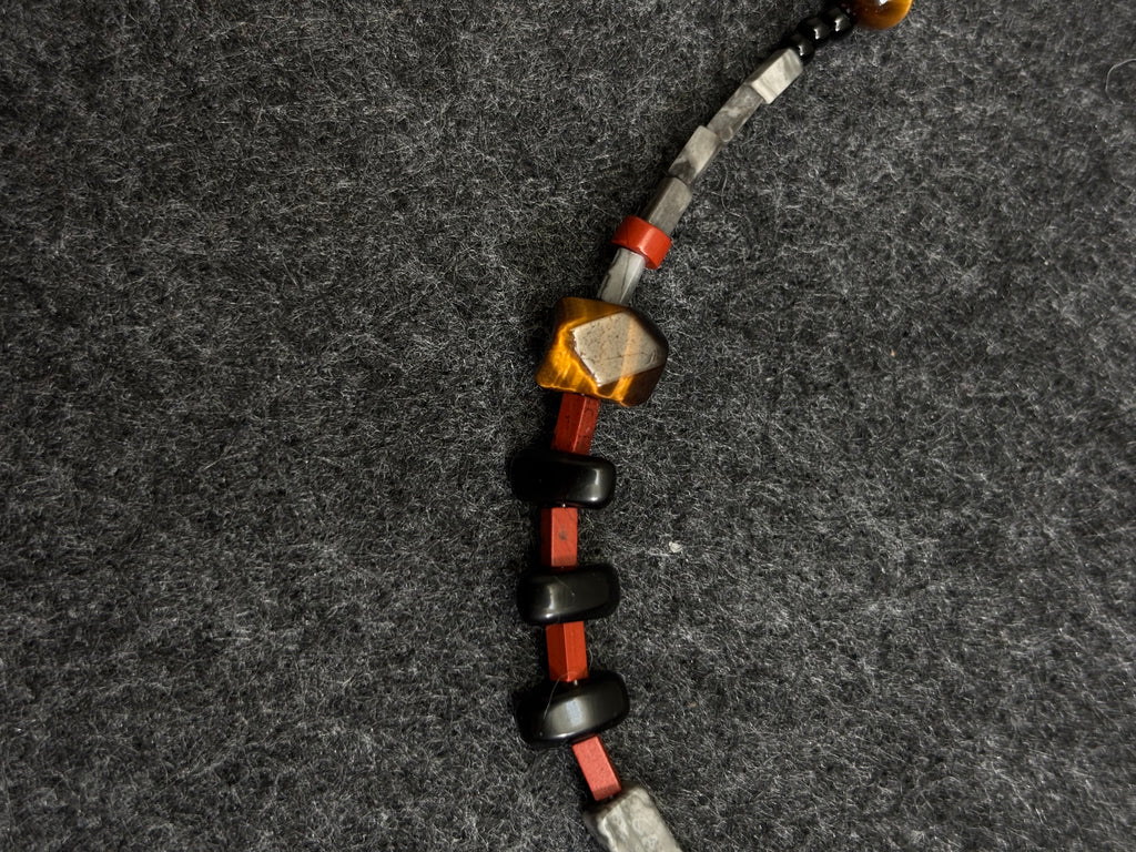 Rockfire Necklace · Mapstone & Tiger‘s eye Necklace