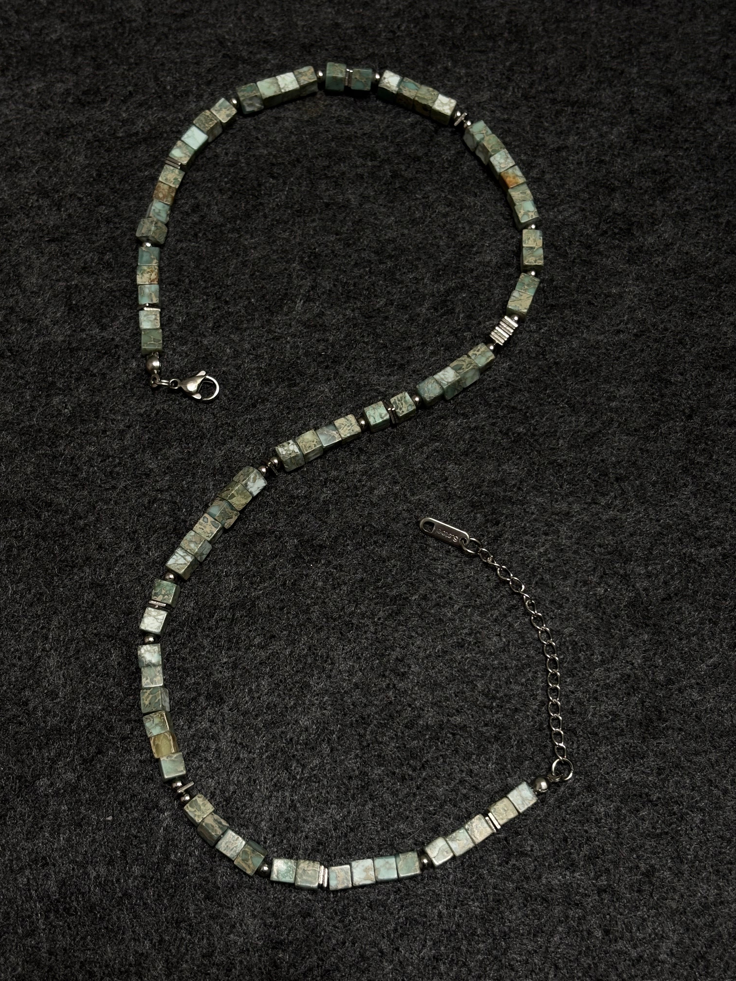 Mossline Necklace · Grass Green Turquoise