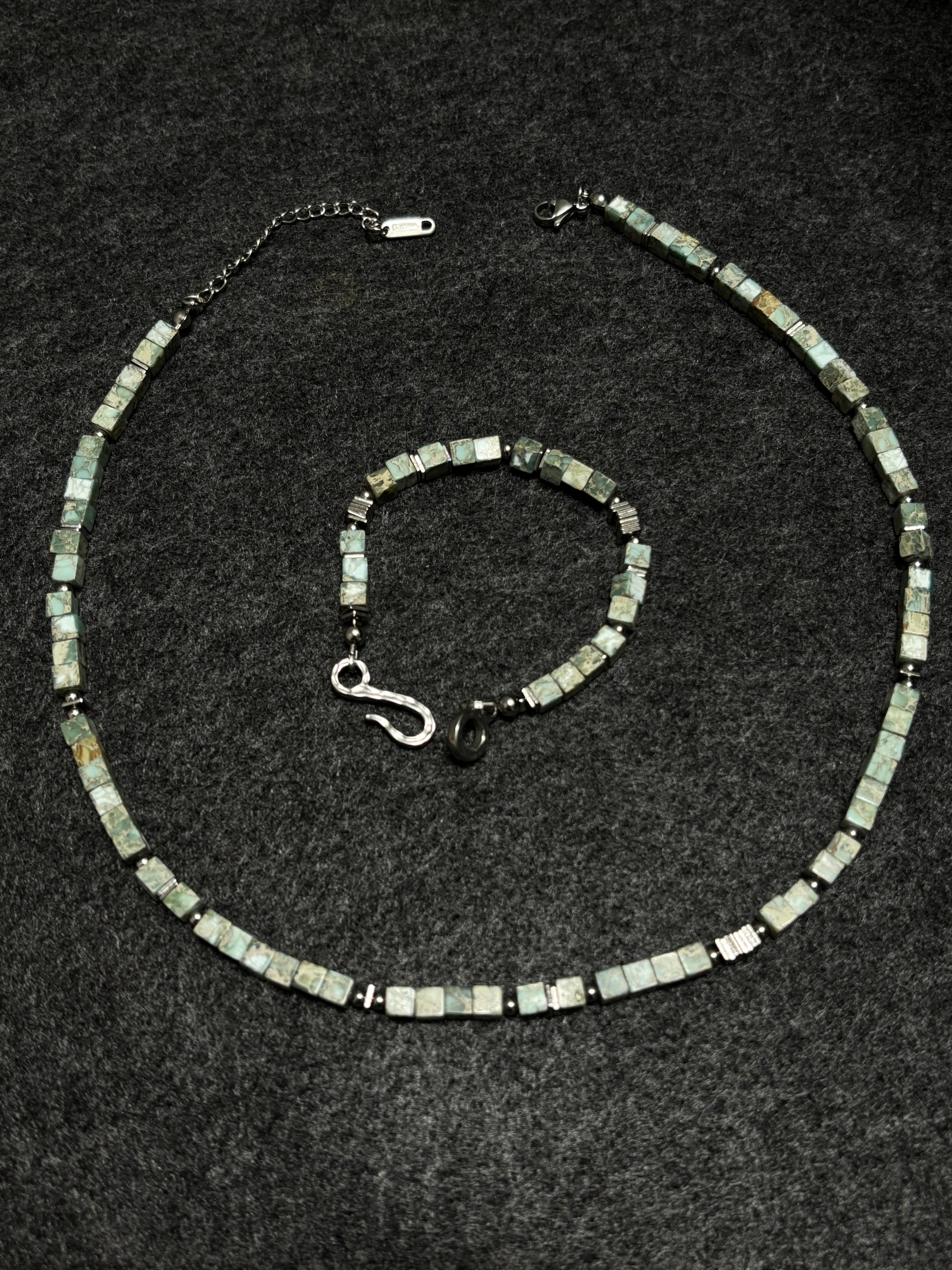 Mossline Set Necklace & Bracelet Bundle