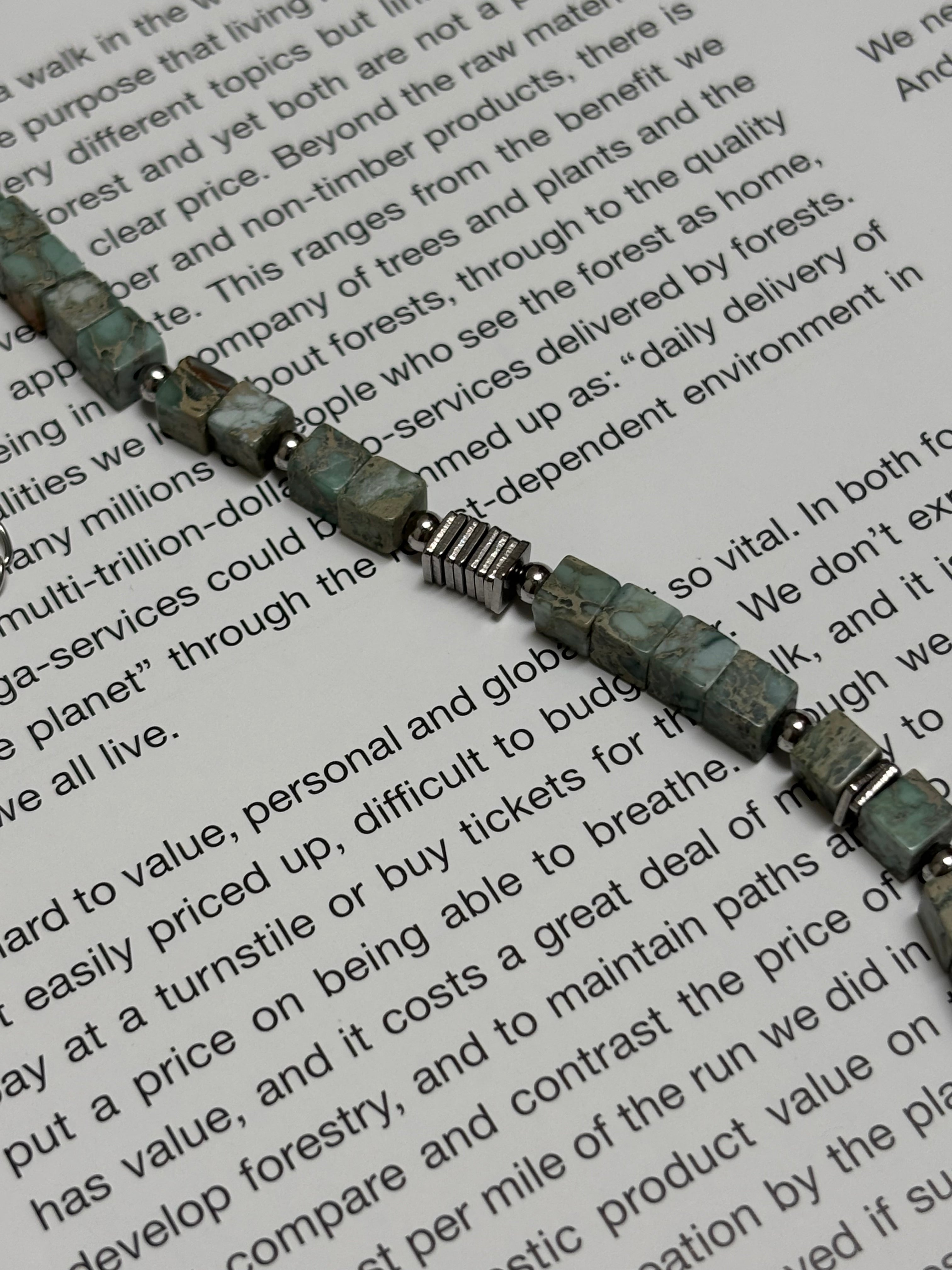 Mossline Necklace · Grass Green Turquoise