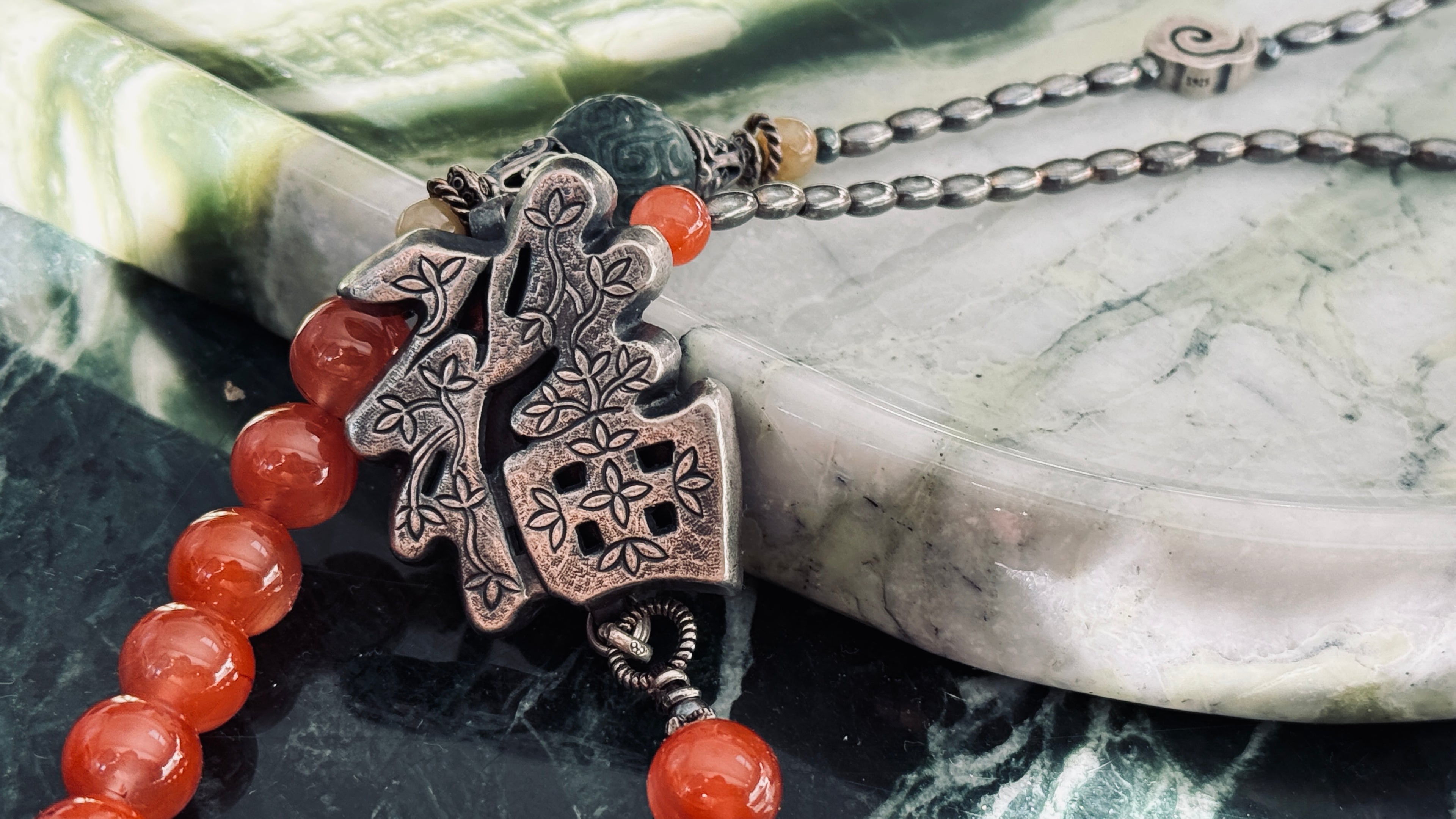 Homeward · Cherry Red Agate Bracelet｜One-of-a-kind