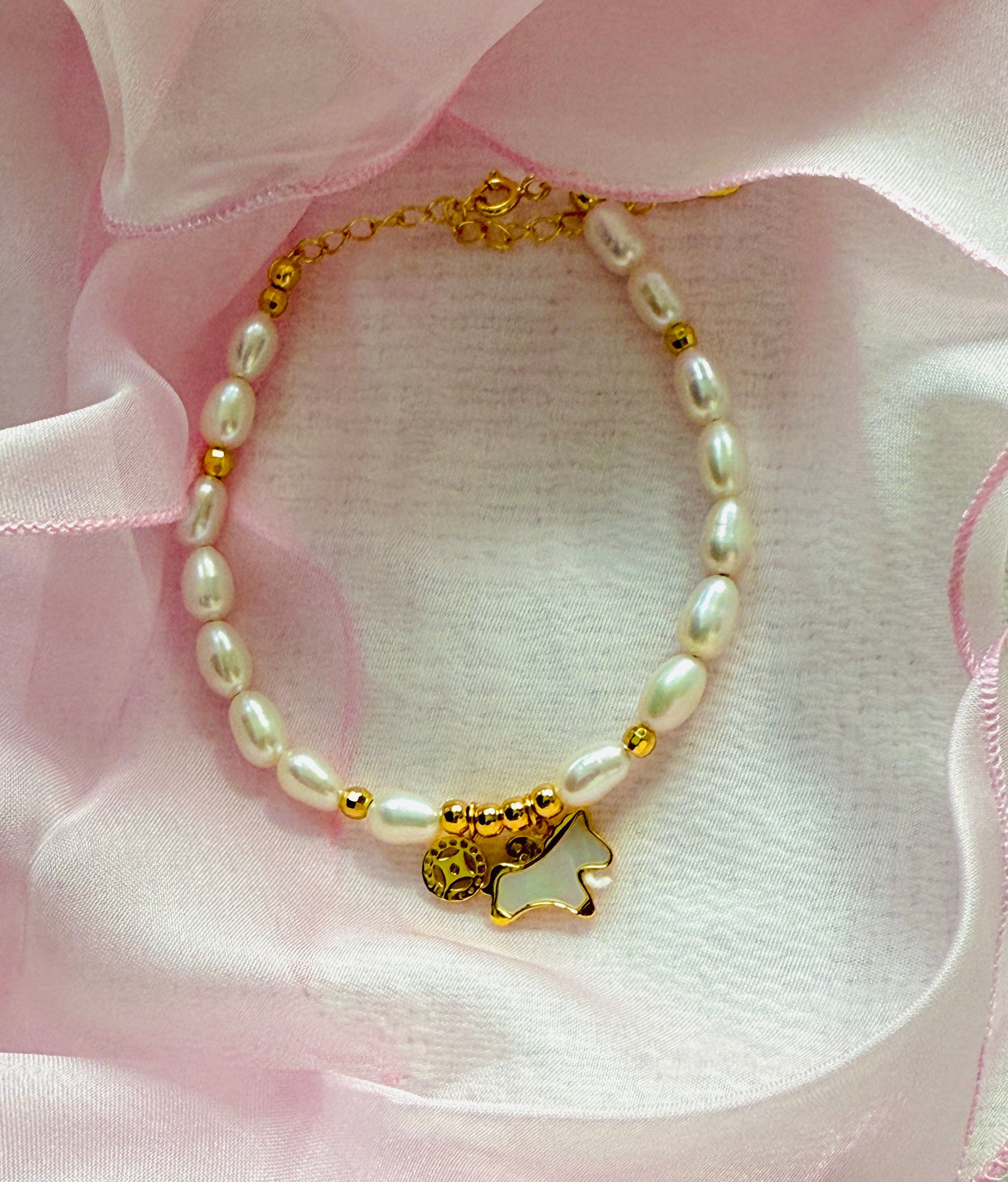 Fortune · Oval Freshwater Pearl Zodiac Horse Bracelet
