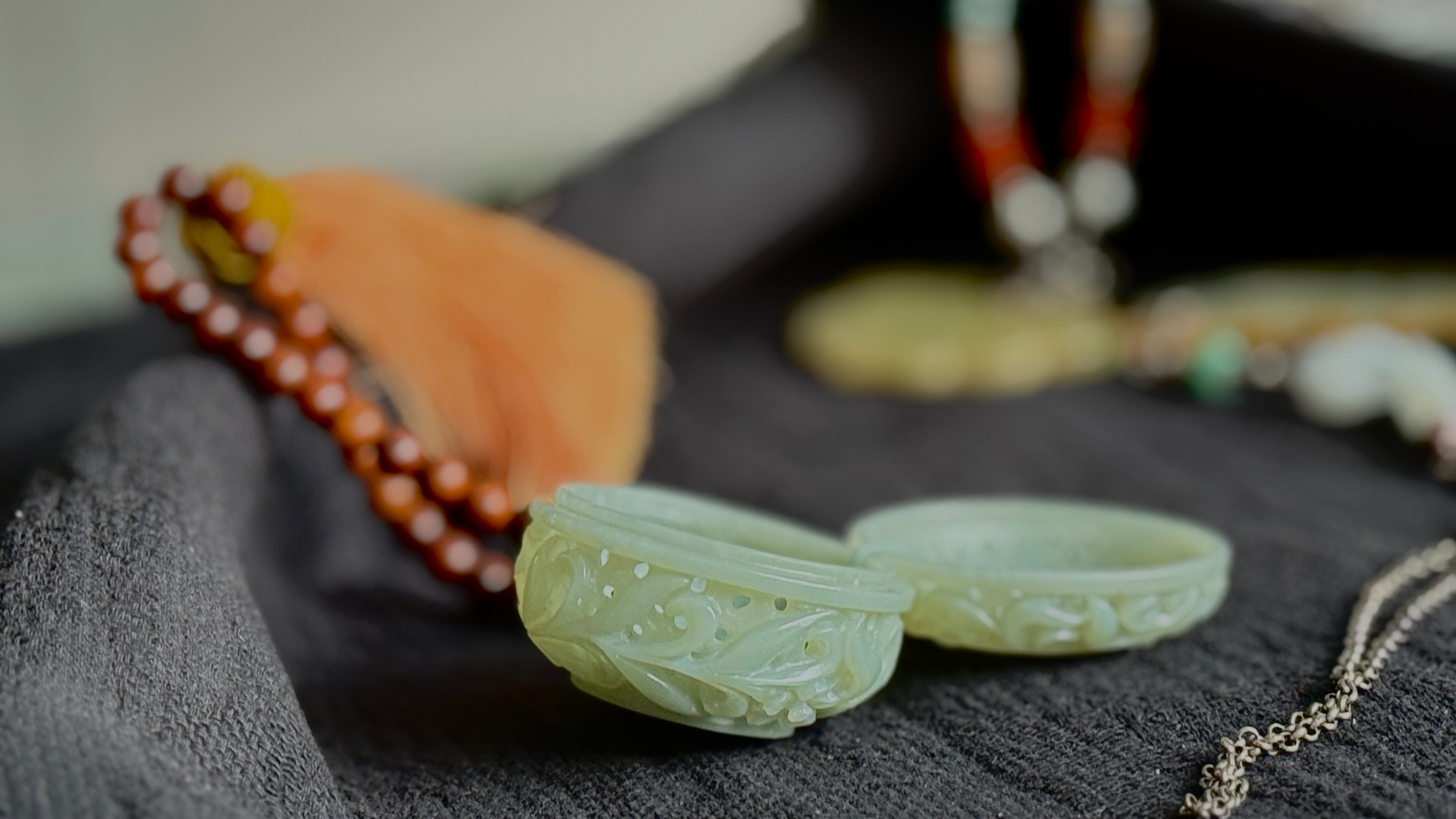Moonlight Vessel · Hand-Carved Hetian Jade Incense Box | Openwork Jade Sachet | Song-Style | One-of-a-kind
