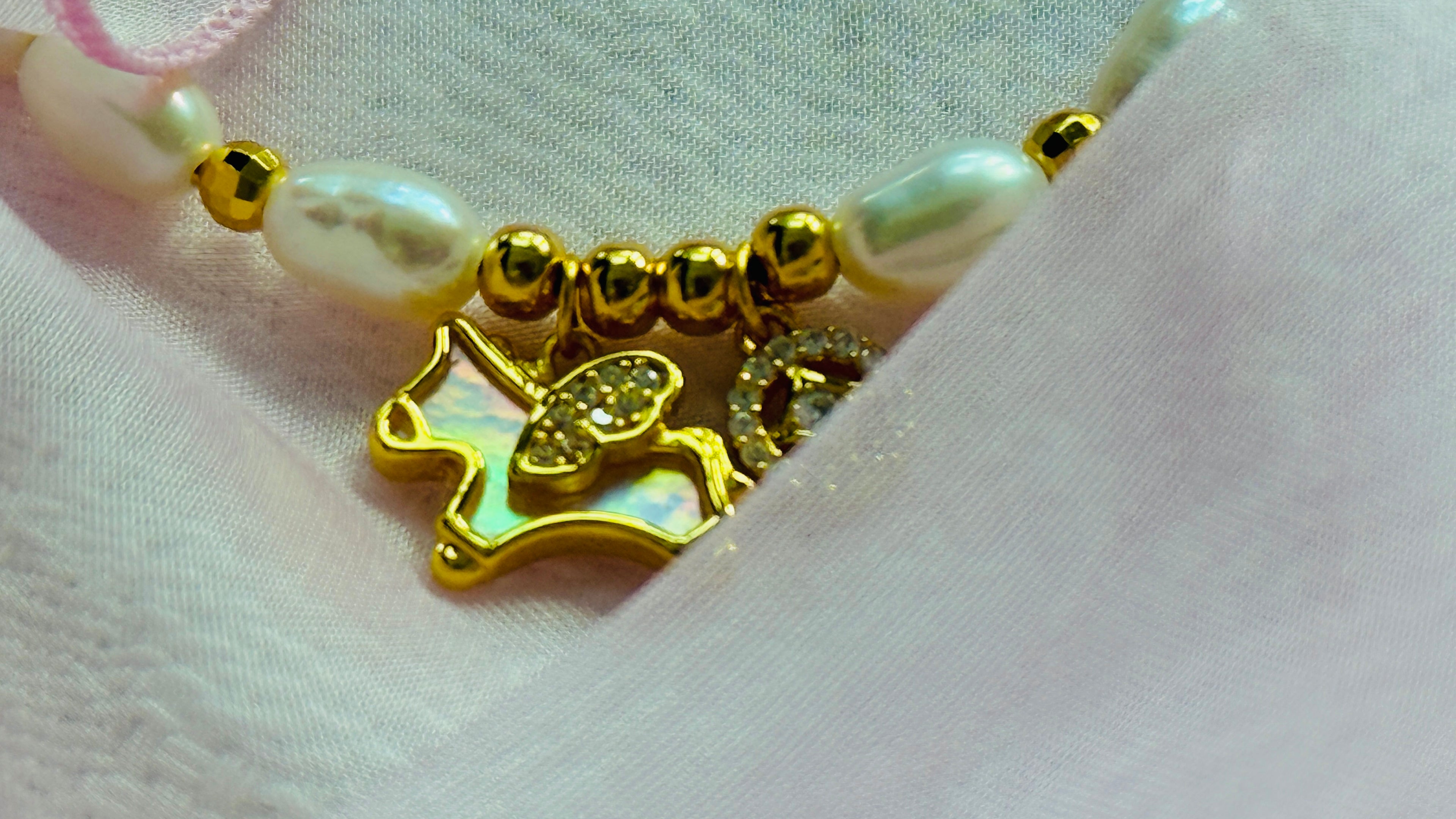 Fortune · Oval Freshwater Pearl Zodiac Horse Bracelet